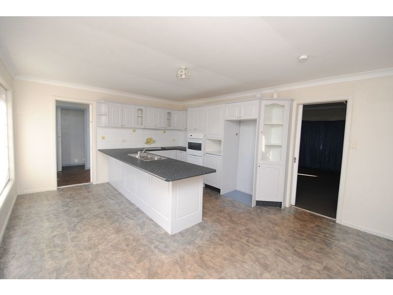 16 Outer Crescent, Lithgow NSW 2790