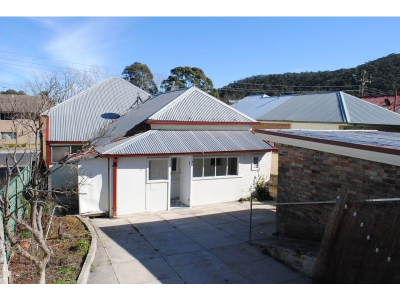 19 Sandford Avenue, Lithgow NSW 2790