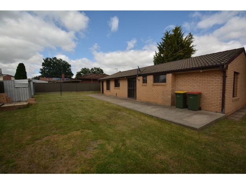 27 Chivers Close, Lithgow NSW 2790