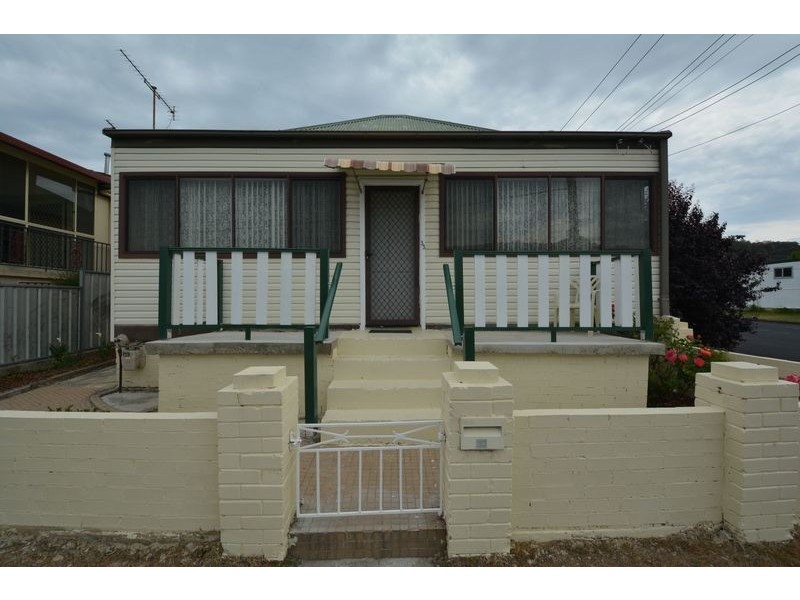 33 Chifley Road, Lithgow NSW 2790