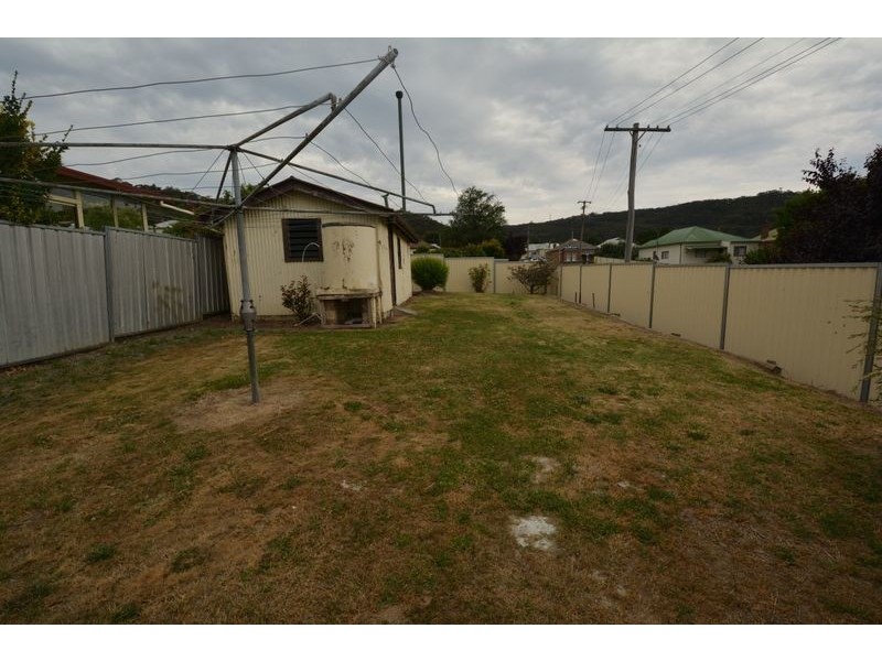 33 Chifley Road, Lithgow NSW 2790