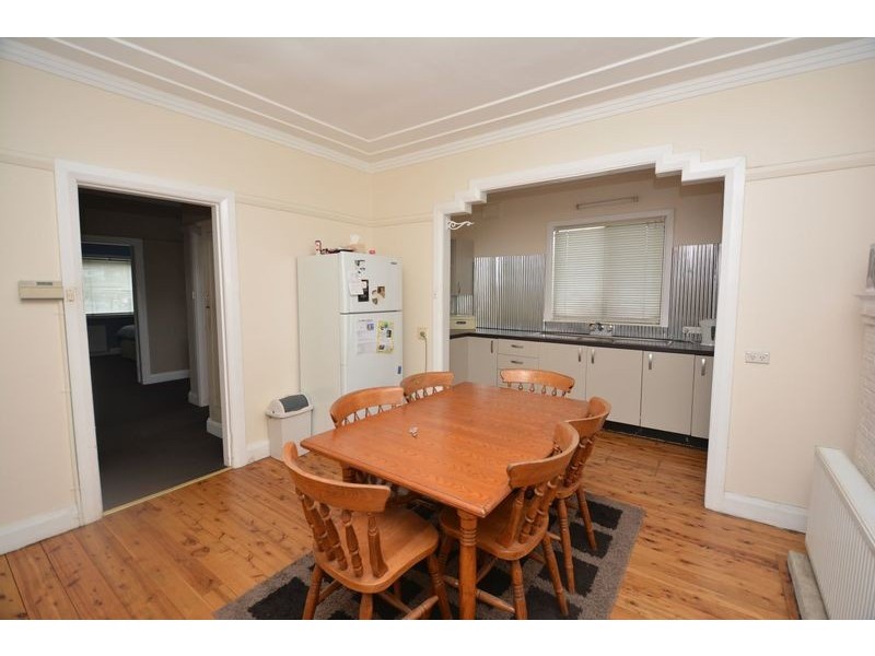 11 Enfield Avenue, Lithgow NSW 2790