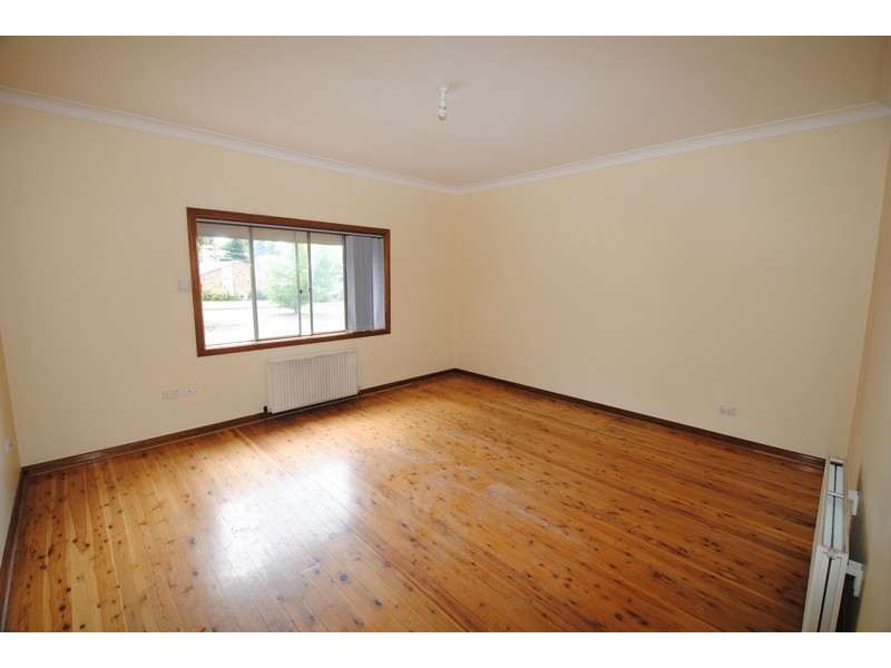 7 Enfield Avenue, Lithgow NSW 2790