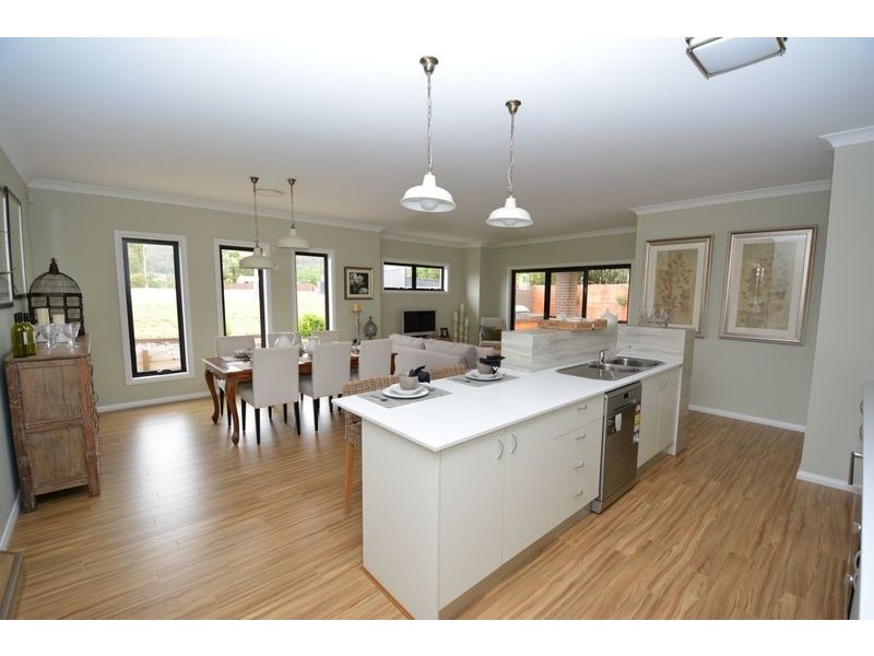 2 Kirkley Street, Lithgow NSW 2790