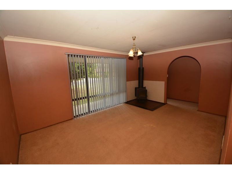 27 Chivers Close, Lithgow NSW 2790