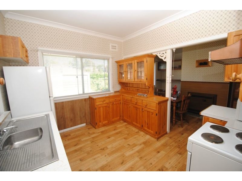 12 Enfield Avenue, Lithgow NSW 2790