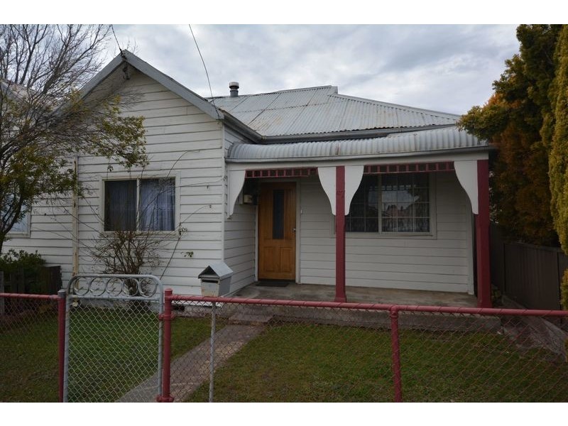 37 Cupro Street, Lithgow NSW 2790