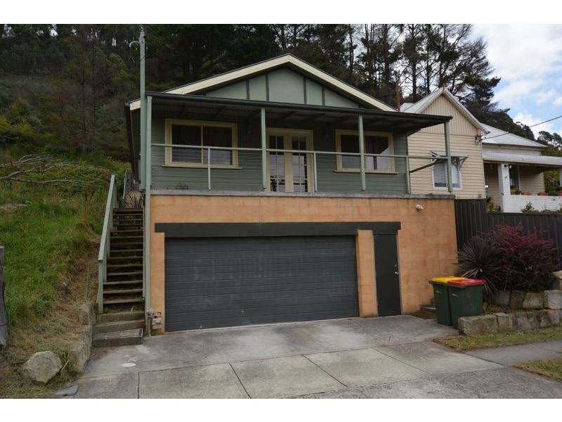 24 Macauley Street, Lithgow NSW 2790