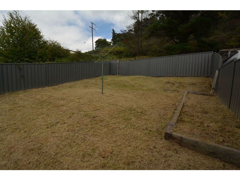 24 Macauley Street, Lithgow NSW 2790
