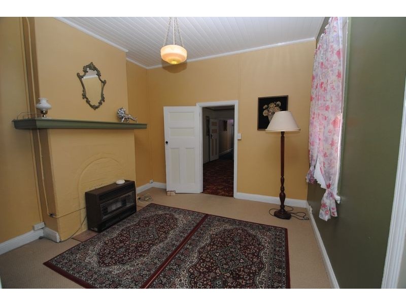 27 Hayley Street, Lithgow NSW 2790