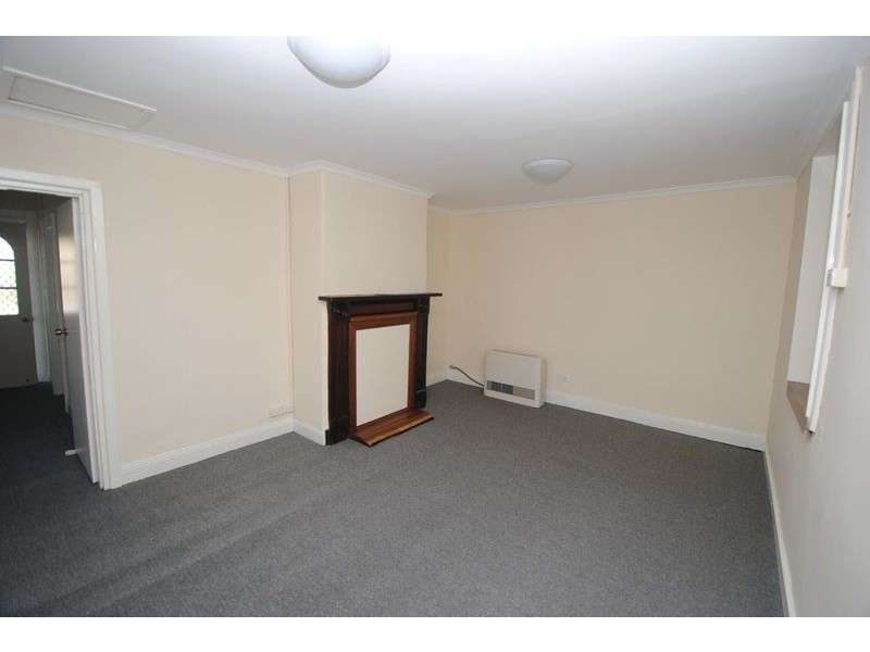 75  Inch Street, Lithgow NSW 2790