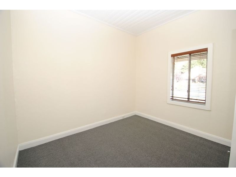 75  Inch Street, Lithgow NSW 2790