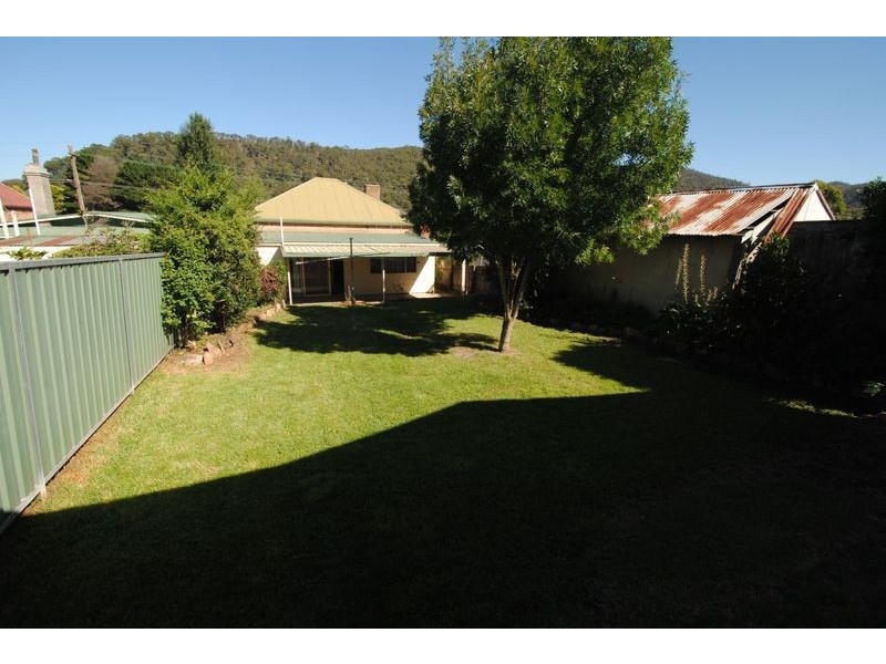 75  Inch Street, Lithgow NSW 2790