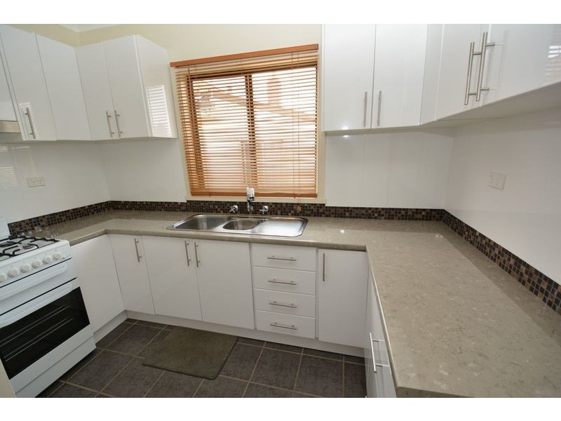 75 Rifle Parade, Lithgow NSW 2790