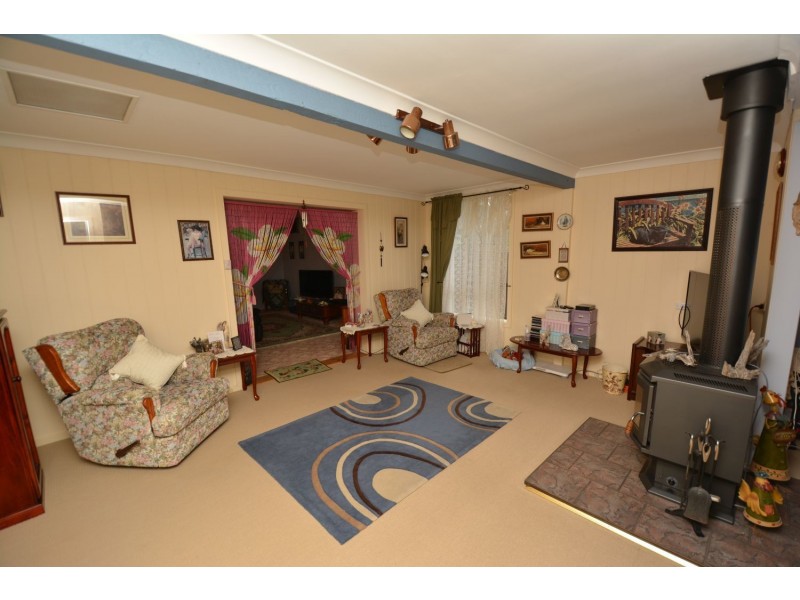 18 Railway Avenue, Portland NSW 2847