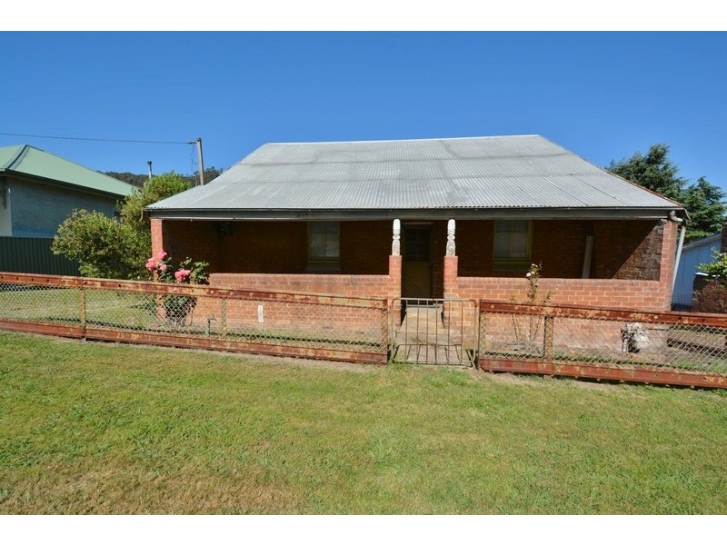 67 Macauley Street, Lithgow NSW 2790