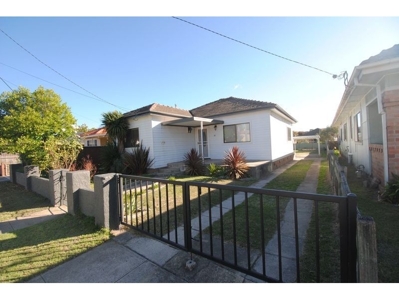 66 Rifle Parade, Lithgow NSW 2790