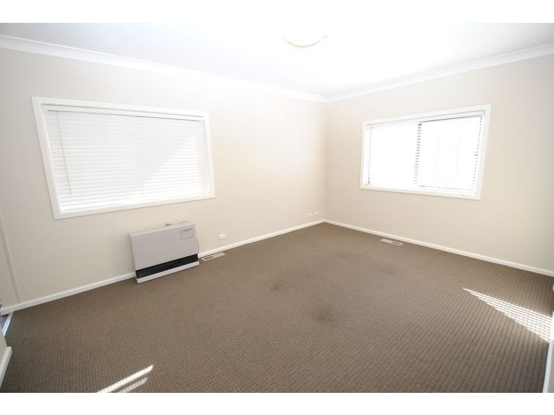 66 Rifle Parade, Lithgow NSW 2790