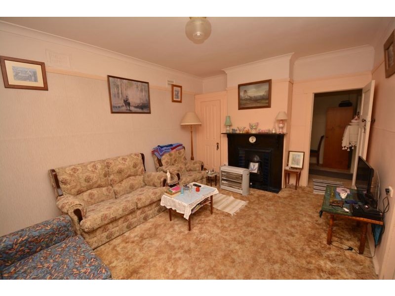 20 Academy Street, Lithgow NSW 2790