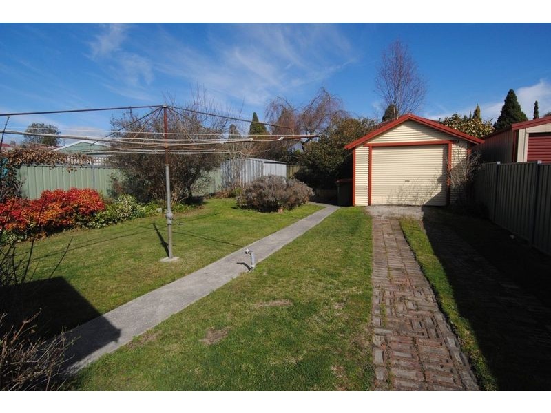 20 Academy Street, Lithgow NSW 2790