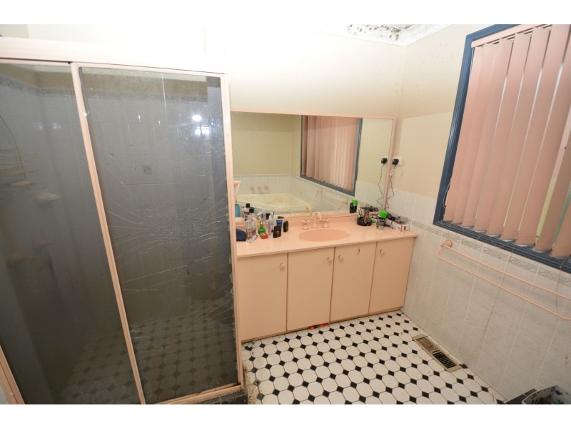 15 Robinia Drive, Lithgow NSW 2790