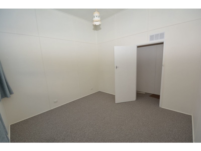 16 Enfield Avenue, Lithgow NSW 2790