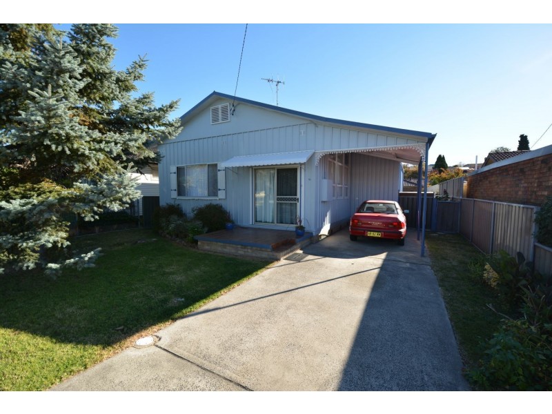 16 Enfield Avenue, Lithgow NSW 2790