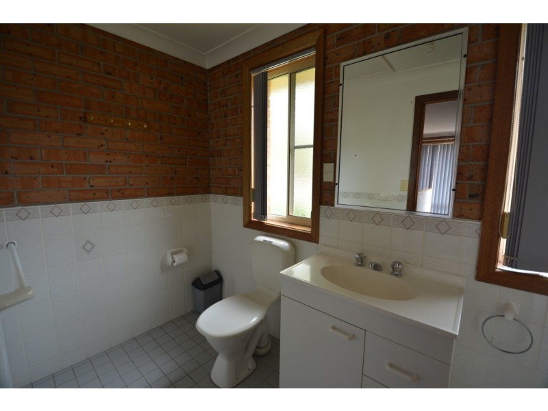 2/1 Ferro Street, Lithgow NSW 2790