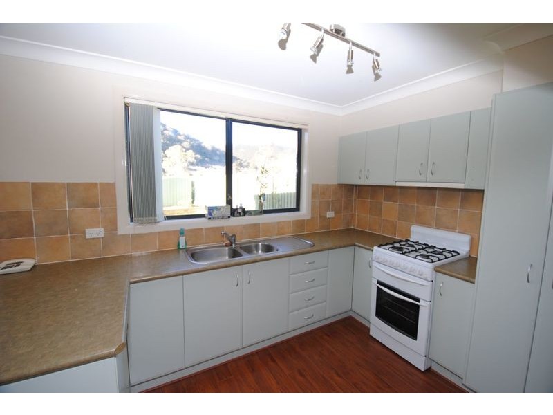 a/33 Fullagar Avenue, Lithgow NSW 2790