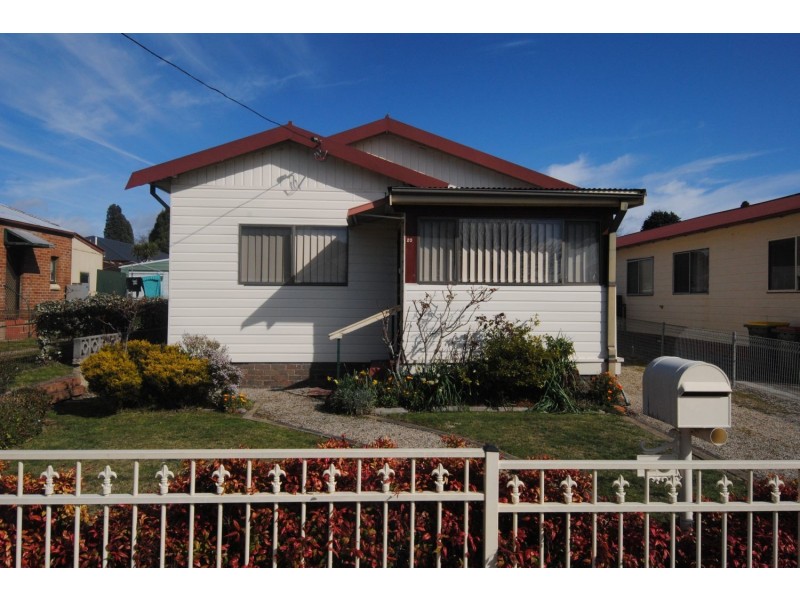 20 Academy Street, Lithgow NSW 2790