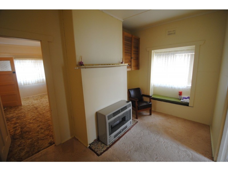 20 Academy Street, Lithgow NSW 2790