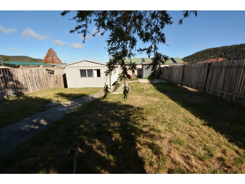 32 Hayley Street, Lithgow NSW 2790