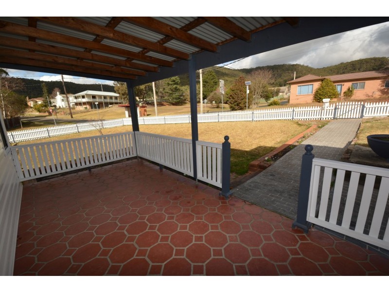 19 Lemnos Street, Lithgow NSW 2790