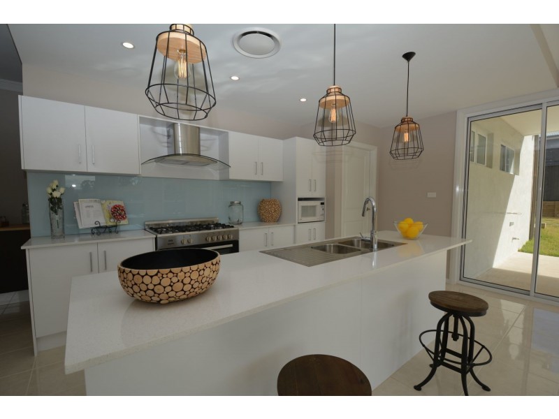 25 Surveyors Way, Lithgow NSW 2790