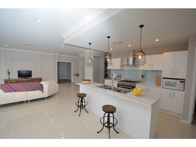 25 Surveyors Way, Lithgow NSW 2790