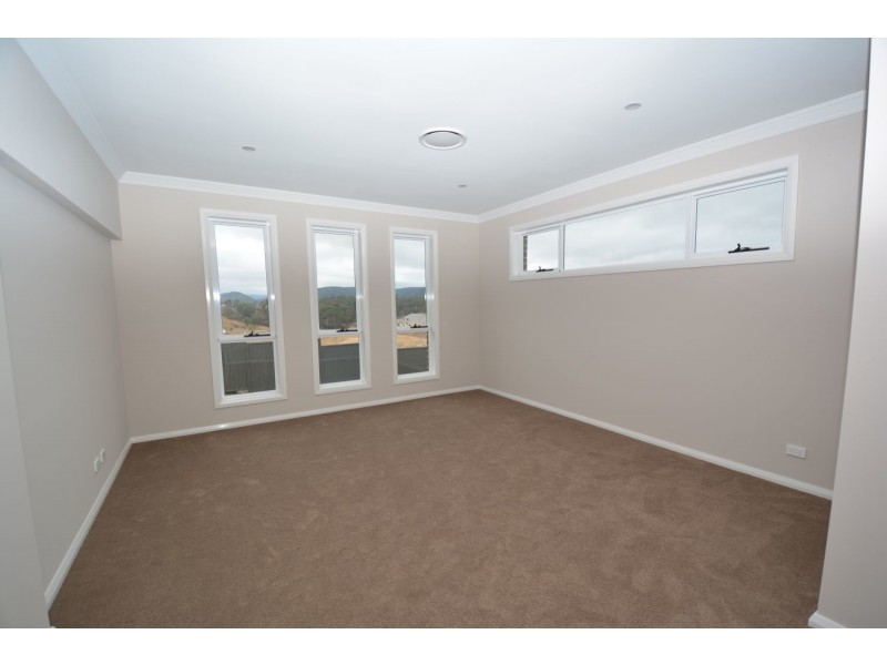 25 Surveyors Way, Lithgow NSW 2790