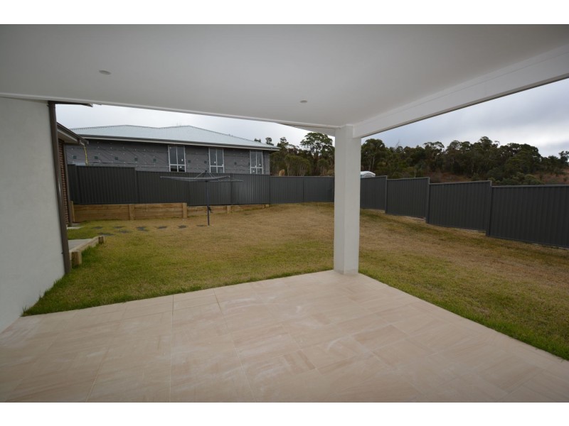 25 Surveyors Way, Lithgow NSW 2790