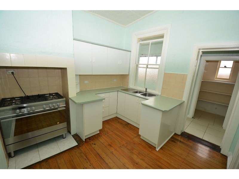 11 Gray Street, Lithgow NSW 2790