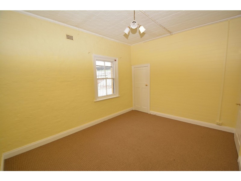 11 Gray Street, Lithgow NSW 2790