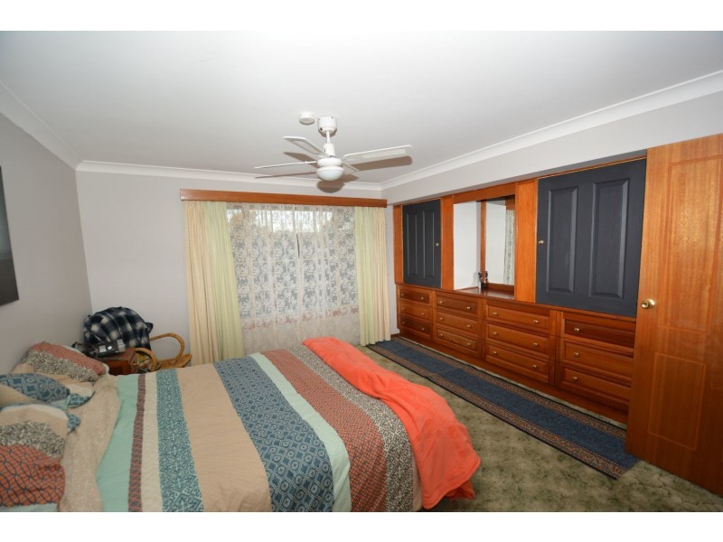 9 Korra Street, Marrangaroo NSW 2790