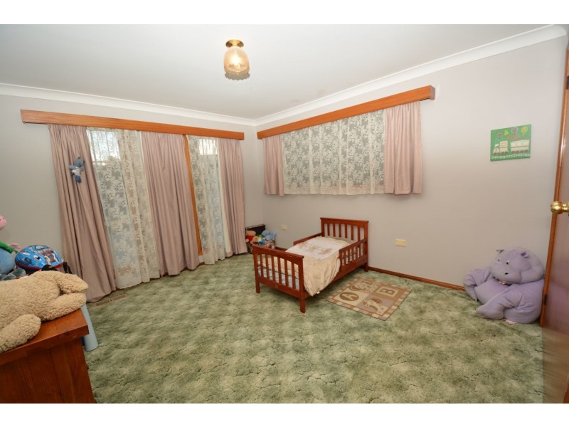 9 Korra Street, Marrangaroo NSW 2790