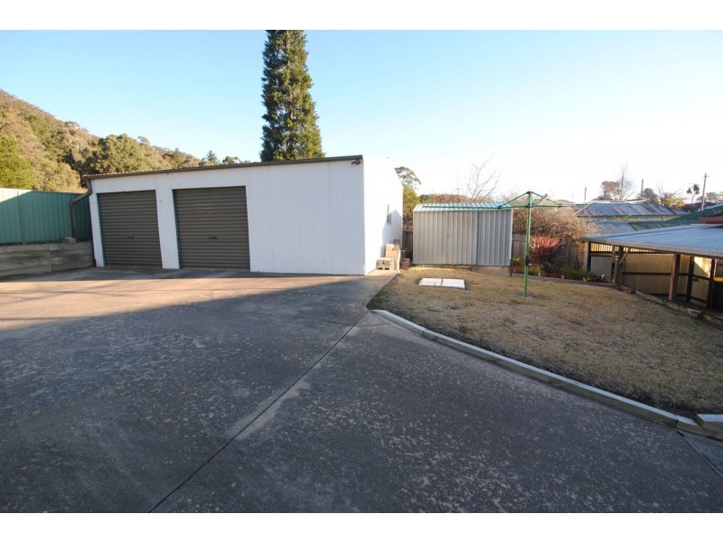 21 Beaufort Street, Lithgow NSW 2790