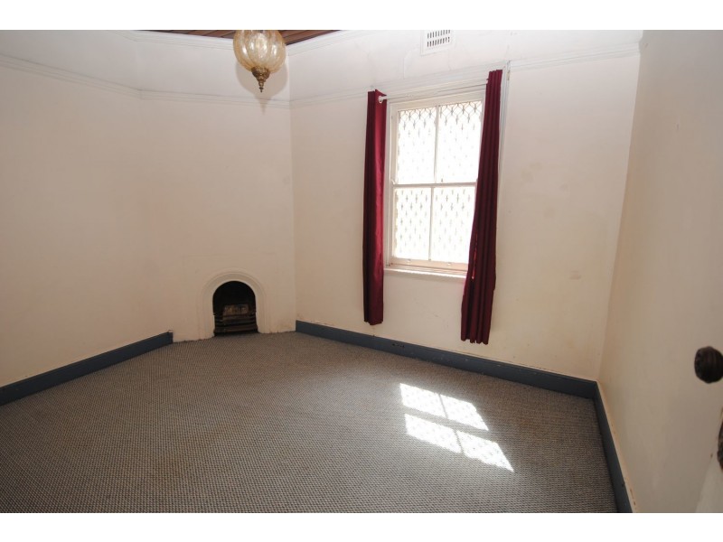 12 Selwyn Street, Lithgow NSW 2790