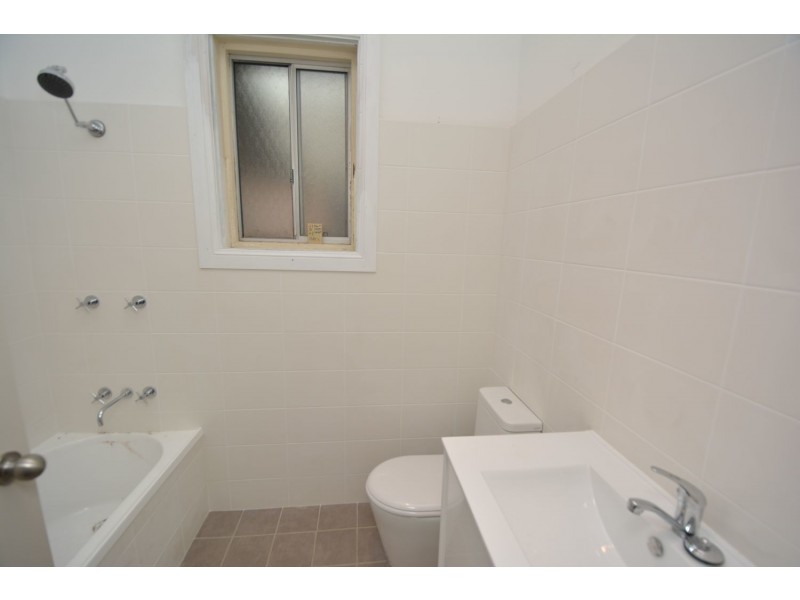 15 Martini Parade, Lithgow NSW 2790