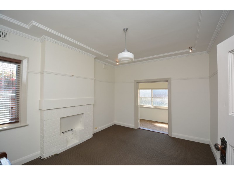 15 Martini Parade, Lithgow NSW 2790