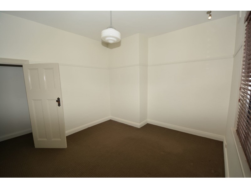 15 Martini Parade, Lithgow NSW 2790