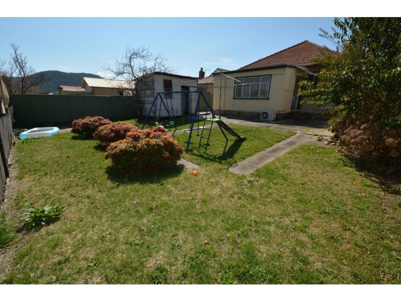 15 Martini Parade, Lithgow NSW 2790