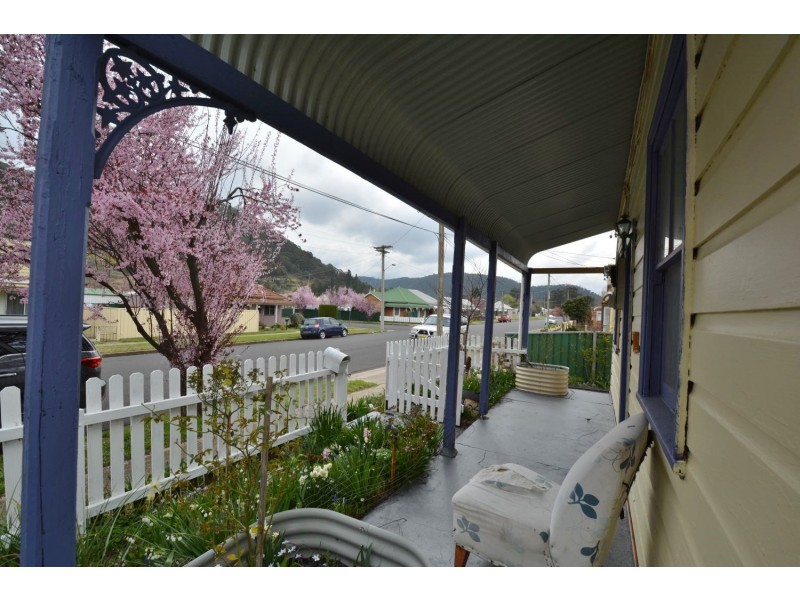 85 Coalbrook Street, Lithgow NSW 2790