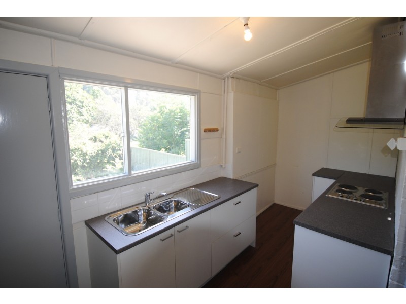 206 Inch Street, Lithgow NSW 2790