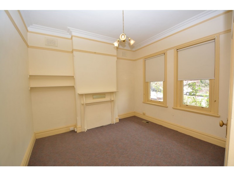 9 Laurence Street, Lithgow NSW 2790